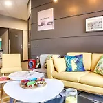 Brit Saint-nazaire Centre 호텔 3*