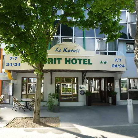 מלון Brit Saint-nazaire Centre 3*