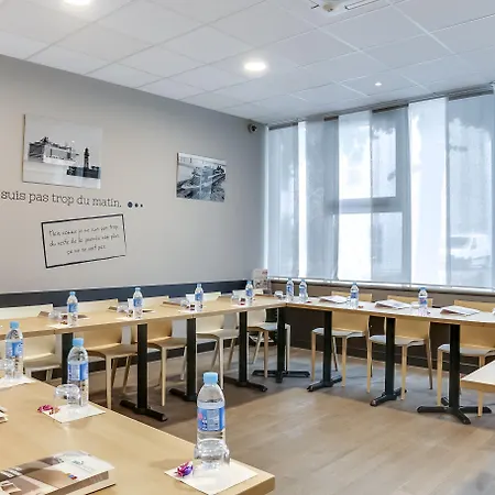 Brit Saint-nazaire Centre מלון