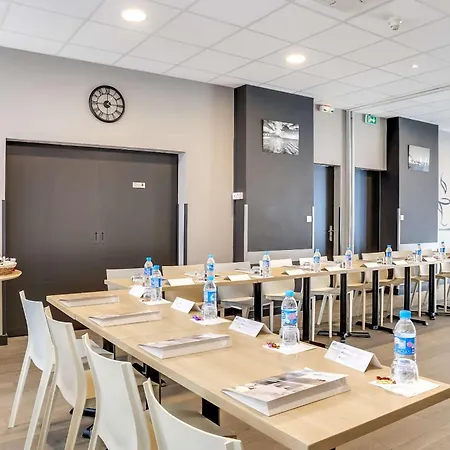 Brit Saint-nazaire Centre מלון