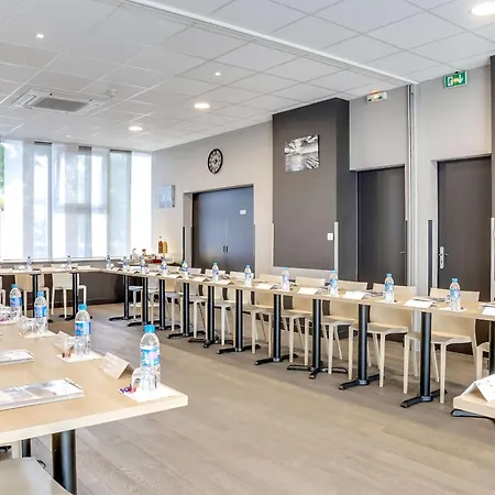 Brit Saint-nazaire Centre מלון