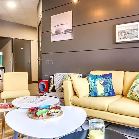 Brit Saint-nazaire Centre מלון 3*