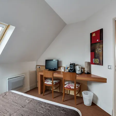 圣纳泽尔中心布里特酒店 3*