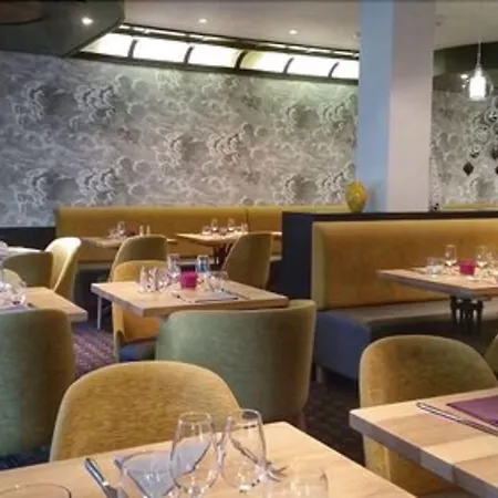 圣纳泽尔中心布里特酒店 3*