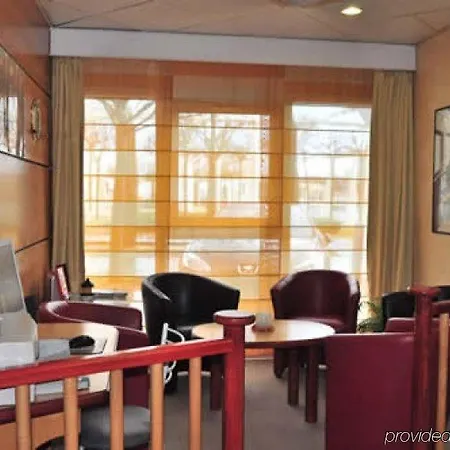 Brit Saint-nazaire Centre Hotel 3*