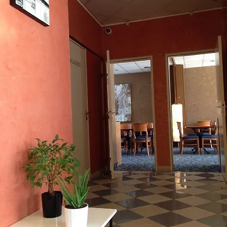 Hotel Brit Saint-nazaire Centre 3*