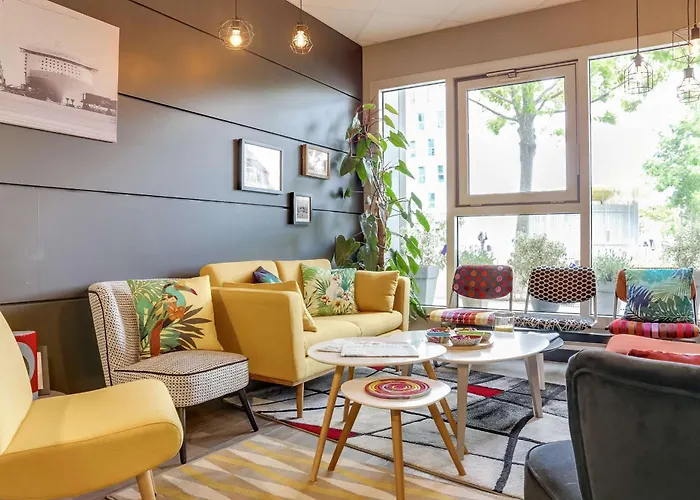 Hotel Brit Saint-nazaire Centre 3*